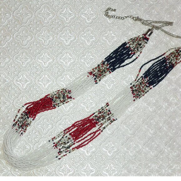 Red White Blue Beaded Necklace 17 Inch Length Patriotic Wear Woman's Jewlery - Picture 1 of 6